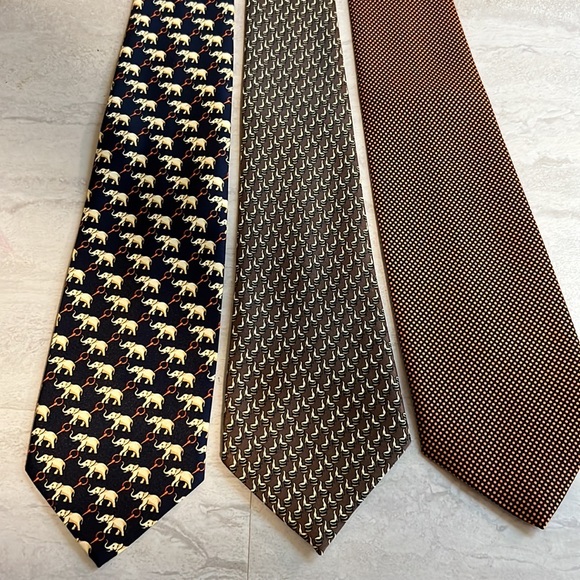 Rene Chagal Dress Tie, Classy SEAL Statement - Picture 8 of 10